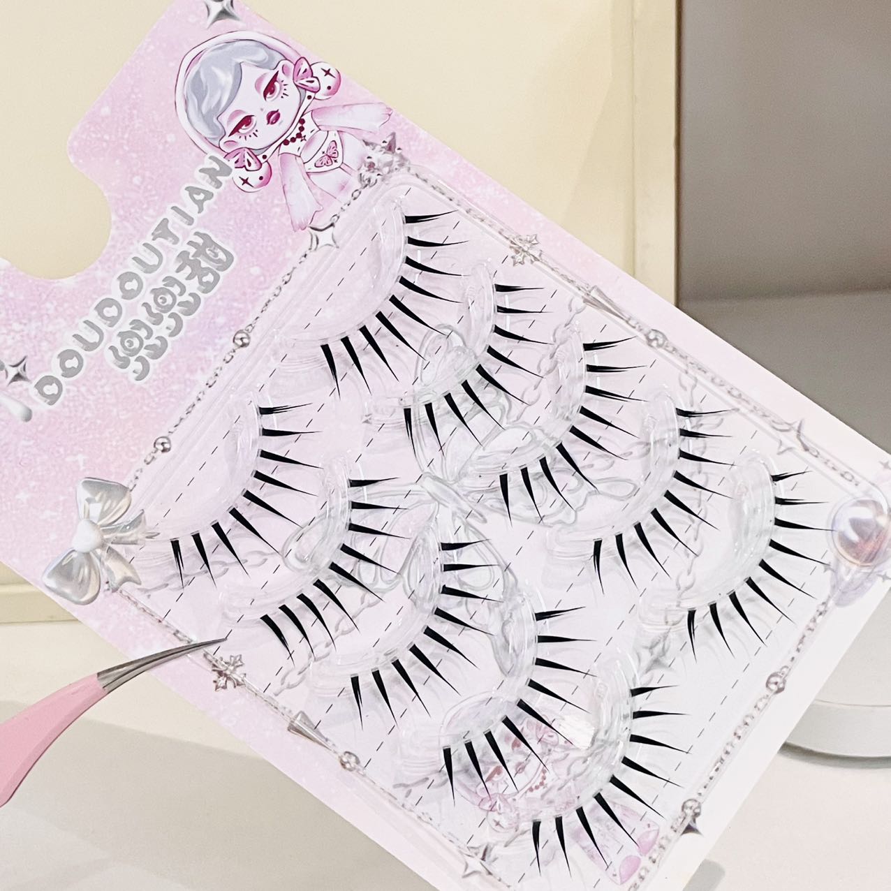 Doudoutian Wet Look Spiky Full - Eyelash Extension Natural recension och pris